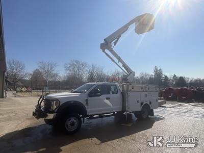 Versalift SST40EIH-01, 45 ft, Articulating & Telescopic Bucket Truck