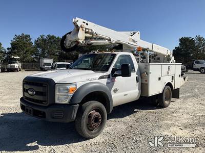 Altec AT40G, 45 ft, Articulating & Telescopic Bucket