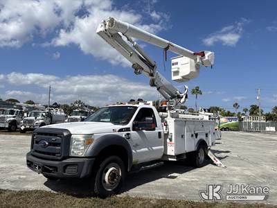 Altec L37M, 42 ft, Over-Center Material Handling Bucket Truck