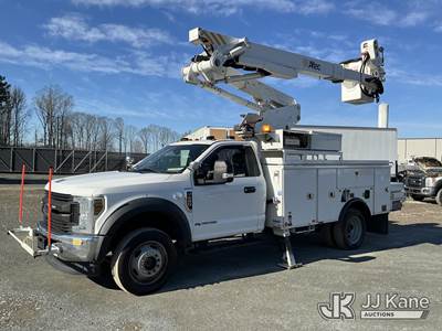 Altec AT41MH, 46 ft, Articulating & Telescopic Material Handling Bucket Truck