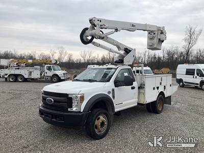 Altec AT40G, 45 ft, Articulating & Telescopic Bucket Truck