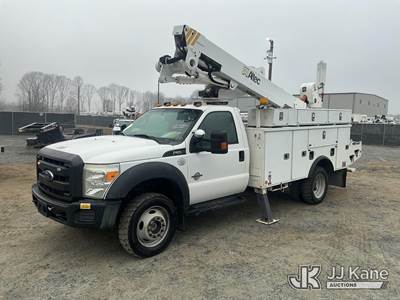 Altec AT40-MH, 45 ft, Articulating & Telescopic Material Handling Bucket Truck