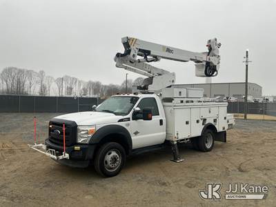 Altec AT40-MH, 45 ft, Articulating & Telescopic Material Handling Bucket Truck