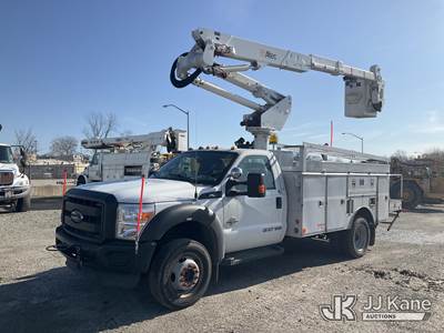 Altec AT37G, 42 ft, Articulating & Telescopic Bucket Truck