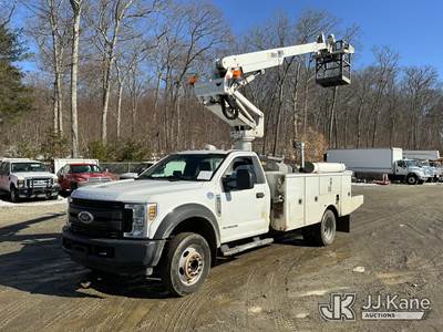 Altec AT235-P, Articulating & Telescopic Bucket Truck