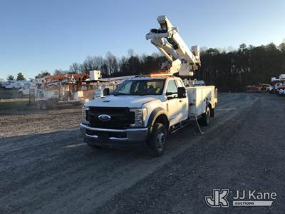 Altec AT41M, 46 ft, Articulating & Telescopic Material Handling Bucket Truck