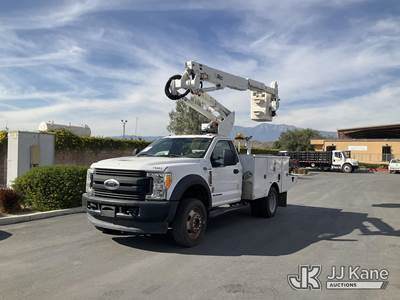 Altec AT37G, 42 ft, Articulating & Telescopic Bucket Truck