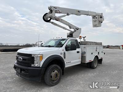 Altec AT40G, 45 ft, Articulating & Telescopic Bucket