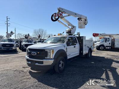 Altec AT40G, 45 ft, Articulating & Telescopic Bucket Truck
