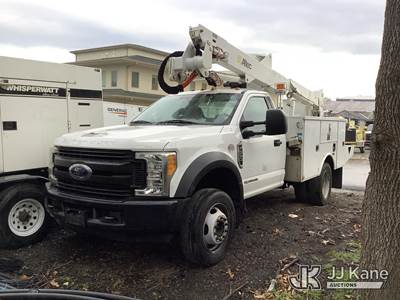 Altec AT37G, 42 ft, Articulating & Telescopic Bucket Truck