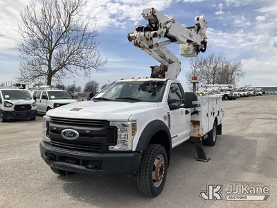 Altec AT41M, 45 ft, Articulating & Telescopic Material Handling Bucket Truck