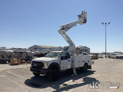 Altec AT41M, 45 ft, Articulating & Telescopic Material Handling Bucket Truck