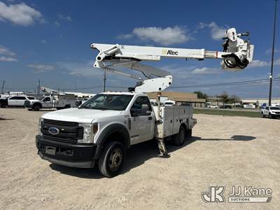 Altec AT41M, 46 ft, Articulating & Telescopic Material Handling Bucket Truck
