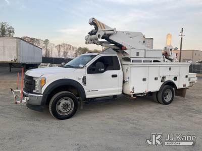 Altec AT41M, 46 ft, Articulating & Telescopic Material Handling Bucket Truck