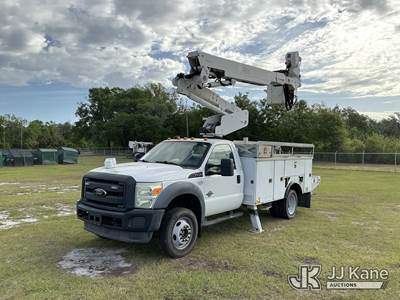 Altec AT40-MH, 45 ft, Articulating & Telescopic Material Handling Bucket Truck