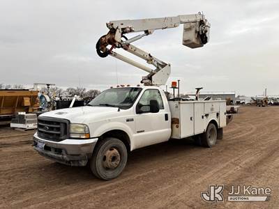 Altec AT37G, 42 ft, Articulating & Telescopic Bucket Truck