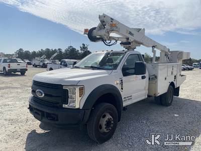 Altec AT237, 43 ft, Articulating & Telescopic Non-Insulated Bucket Truck