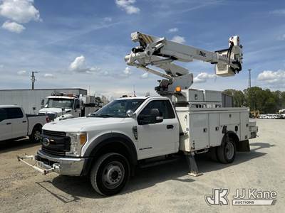 Altec AT41-MH, 46 ft, Articulating & Telescopic Material Handling Bucket Truck