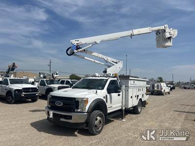 Altec AT40G, 45 ft, Material Handling Bucket Truck