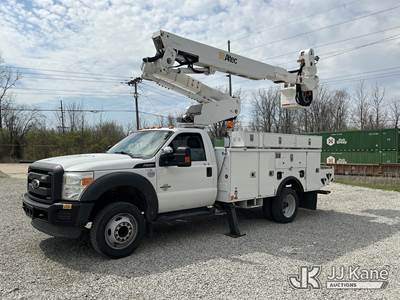 Altec AT40 M, 45 ft, Articulating & Telescopic Material Handling Bucket Truck