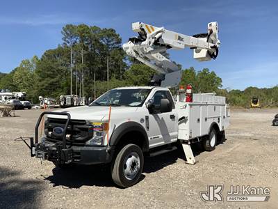 Altec AT41M, 46 ft, Articulating & Telescopic Material Handling Bucket Truck