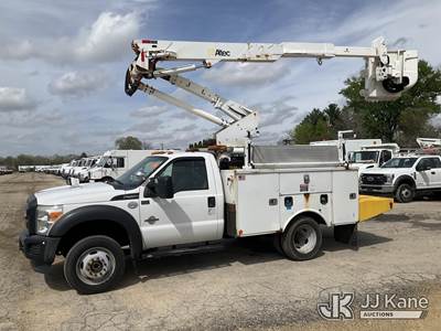 Altec AT37G, 42 ft, Articulating & Telescopic Bucket Truck