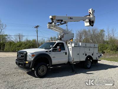 Altec AT40-MH, 45 ft, Articulating & Telescopic Material Handling Bucket Truck