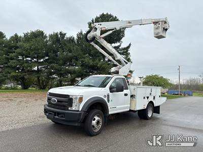 Altec AT40G, 45 ft, Articulating & Telescopic Bucket Truck