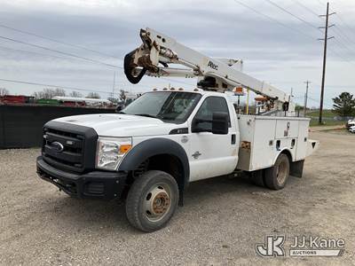 Ford F-550 Boom / Bucket Truck