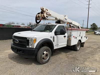 Ford F-550 Boom / Bucket Truck
