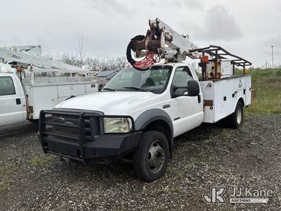 Altec AT37G, 42 ft, Articulating & Telescopic Bucket Truck