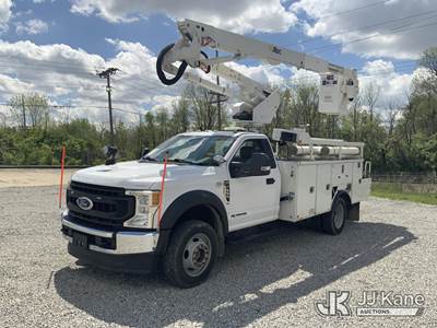 Altec AT40G, 45 ft, Articulating & Telescopic Bucket Truck