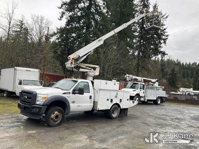 Altec AT235-P, 40 ft, Articulating & Telescopic Non-Insulated Cable Placing Bucket Truck