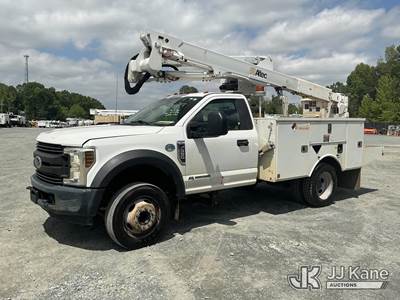 Ford F-550 Boom / Bucket Truck