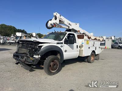 Ford F-550 Boom / Bucket Truck