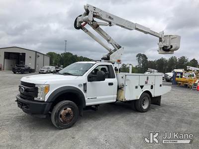 Altec AT37G, 42 ft, Articulating & Telescopic Bucket Truck
