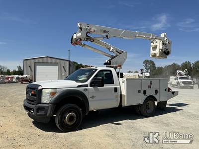 Altec AT37G, 42 ft, Articulating & Telescopic Bucket Truck