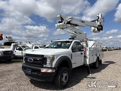 Altec AT41M, 45 ft, Articulating & Telescopic Material Handling Bucket Truck