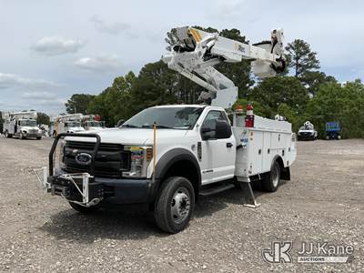 Altec AT41M, 45 ft, Articulating & Telescopic Material Handling Bucket Truck