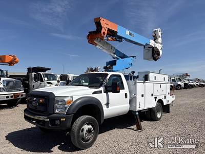 Altec AT40-MH, 45 ft, Articulating & Telescopic Material Handling Bucket Truck