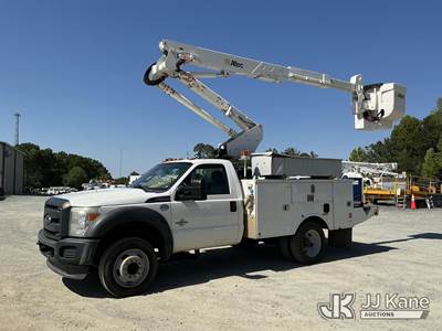 Altec AT37G, 42 ft, Articulating & Telescopic Bucket Truck