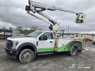Versalift SST40EIH-01, 45 ft, Articulating & Telescopic Bucket Truck