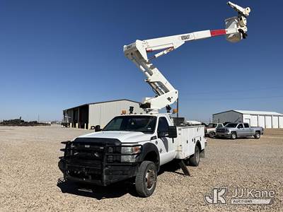 Versalift VST-40I, 45 ft, Articulating & Telescopic Material Handling Bucket Truck