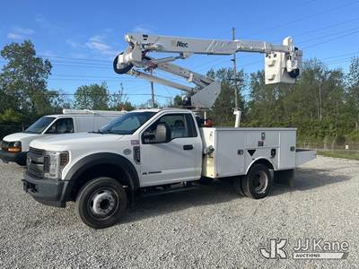 Altec AT37G, 42 ft, Articulating & Telescopic Bucket Truck
