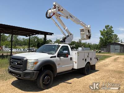 Altec AT37G, 42 ft, Articulating & Telescopic Bucket Truck