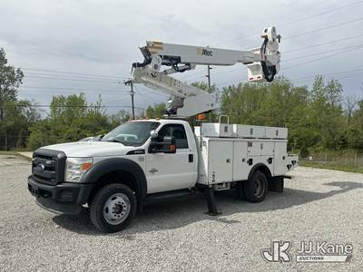 Altec AT40M, 45 ft, Articulating & Telescopic Material Handling Bucket Truck