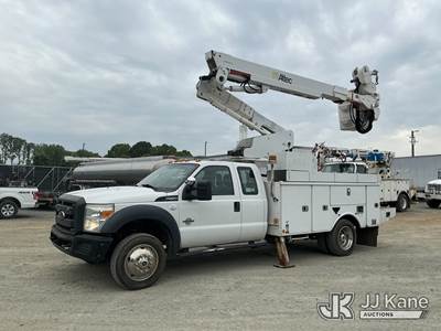 Altec AT40-MH, 45 ft, Articulating & Telescopic Material Handling Bucket Truck