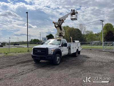 Altec AT235-P, 40 ft, Articulating & Telescopic Non-Insulated Cable Placing Bucket Truck