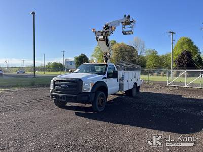Altec AT235-P, 40 ft, Articulating & Telescopic Non-Insulated Cable Placing Bucket Truck