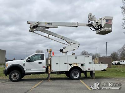 Altec AT48S, 53 ft, Articulating & Telescopic Material Handling Non-Insulated Platform Lift